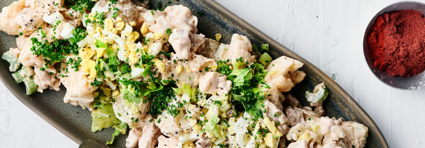 Blomkaals Kartoffelsalat med Stegt kylling